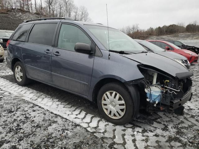 2009 Toyota Sienna CE