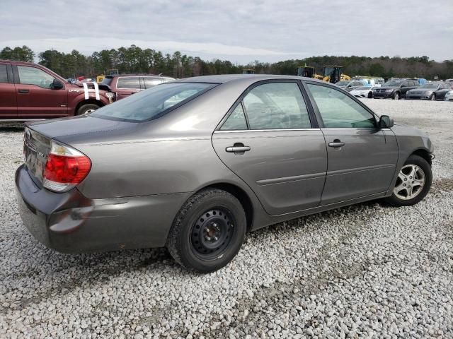 2005 Toyota Camry LE