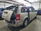 2009 Chrysler Town & Country Touring