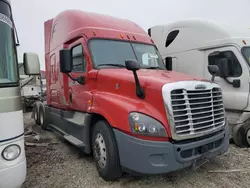 Salvage trucks for sale at Columbus, OH auction: 2015 Freightliner Cascadia 125