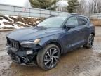 2022 Volvo XC40 T5 R-Design