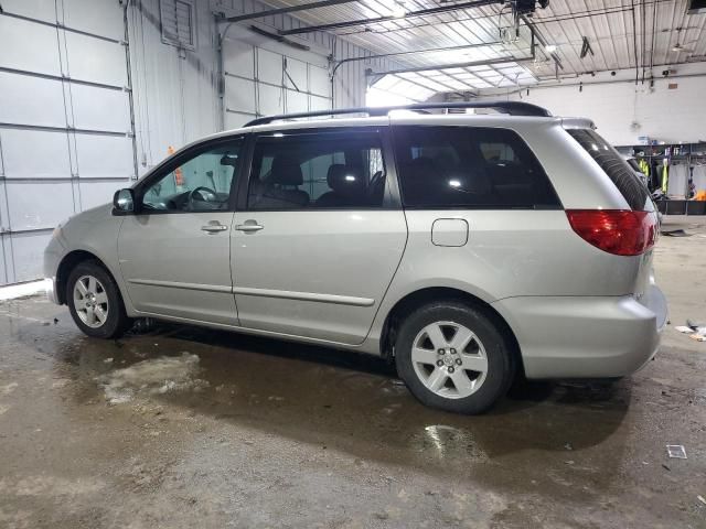 2010 Toyota Sienna CE