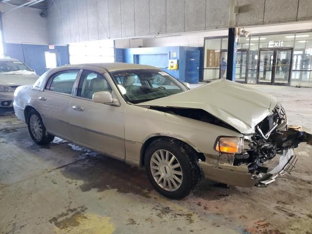 2004 Lincoln Town Car Ultimate