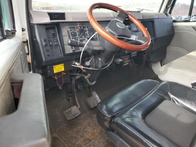 1995 International 4000 4700