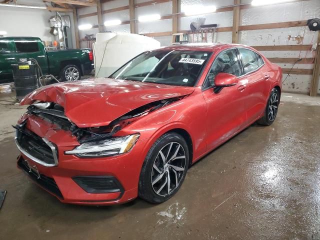 2019 Volvo S60 T5 Momentum