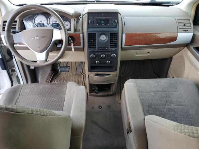 2008 Chrysler Town & Country Touring