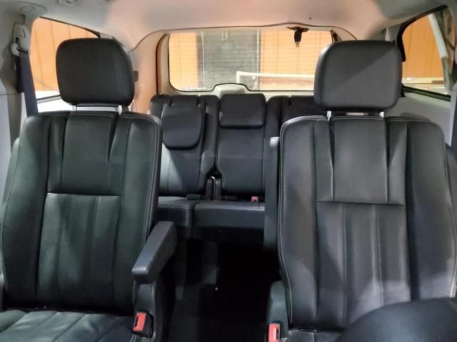 2017 Dodge Grand Caravan Crew