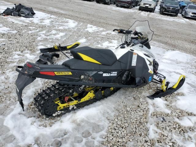 2016 Skidoo 2016 Skidoo Snowmobile