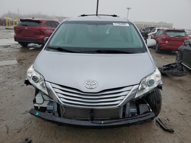 2015 Toyota Sienna LE