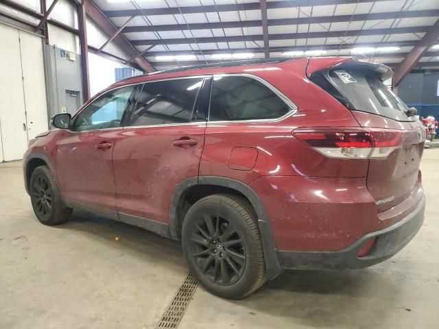 2019 Toyota Highlander SE