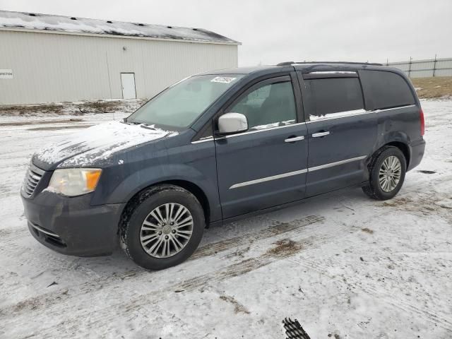 2014 Chrysler Town & Country Touring L