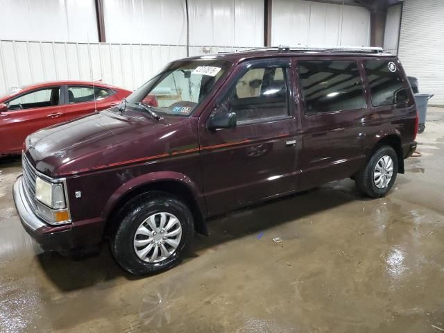 1989 Plymouth Voyager SE