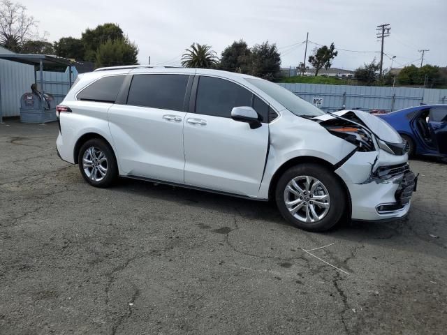 2023 Toyota Sienna Limited