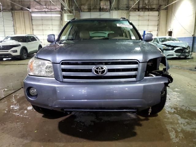 2004 Toyota Highlander Base