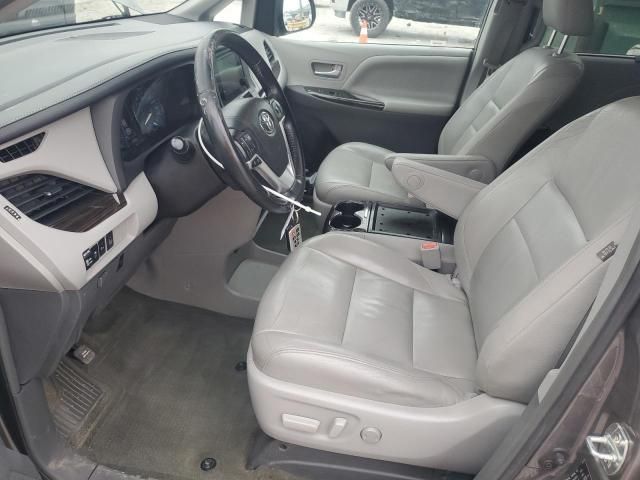 2015 Toyota Sienna XLE