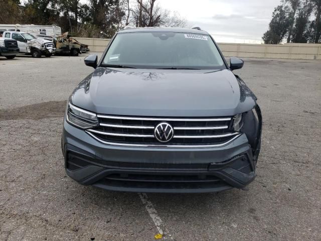 2022 Volkswagen Tiguan SE