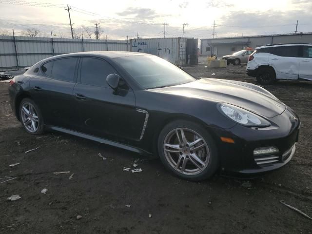 2013 Porsche Panamera 2