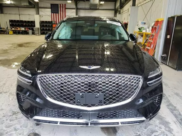 2025 Genesis GV70 Base