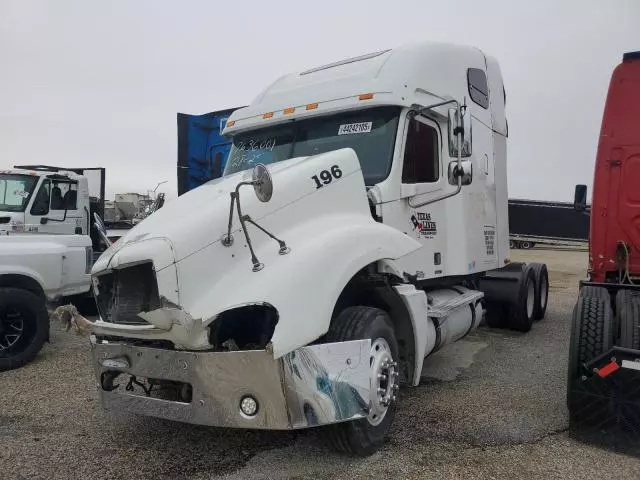 2002 Freightliner Conventional Columbia