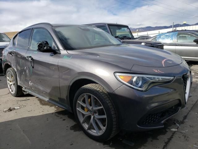 2018 Alfa Romeo Stelvio Sport