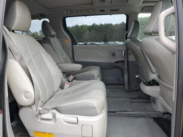 2011 Toyota Sienna XLE