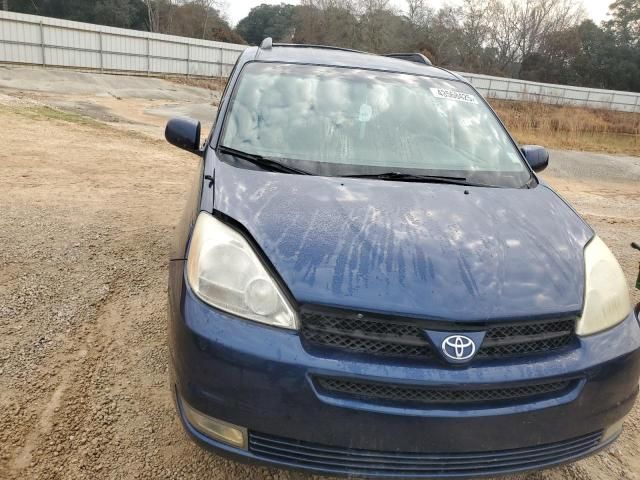 2004 Toyota Sienna XLE