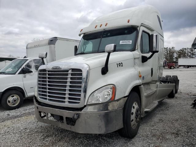 2016 Freightliner Cascadia 125