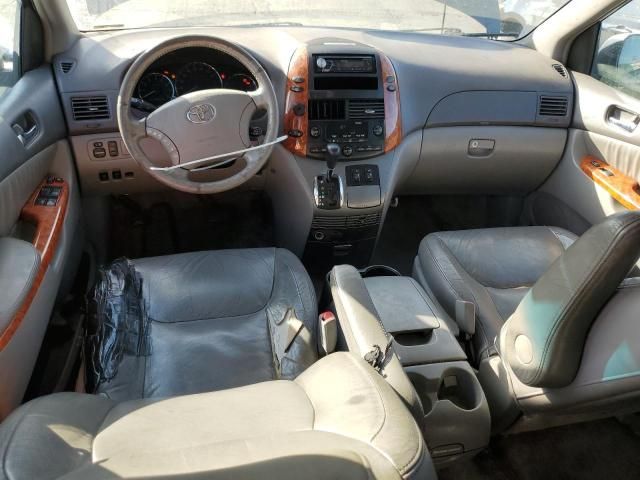 2006 Toyota Sienna XLE