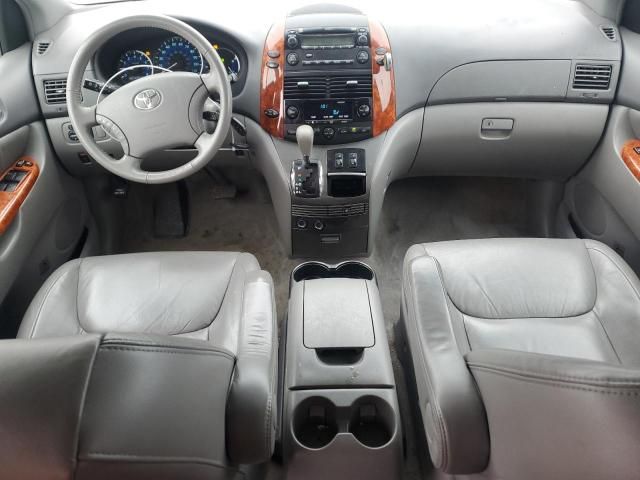 2008 Toyota Sienna XLE