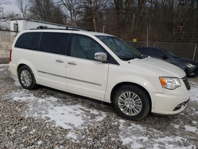 2012 Chrysler Town & Country Touring L