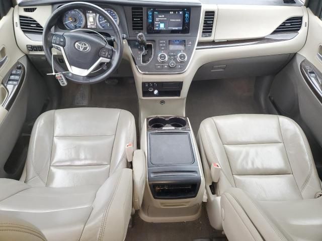 2015 Toyota Sienna XLE