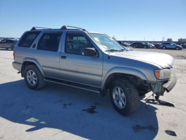 2000 Nissan Pathfinder LE