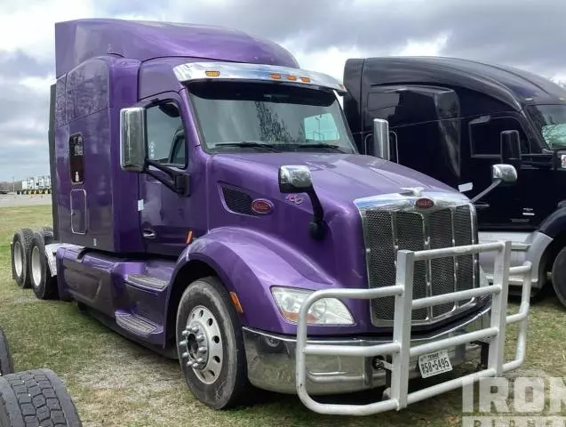 2020 Peterbilt 579