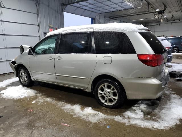 2005 Toyota Sienna LE