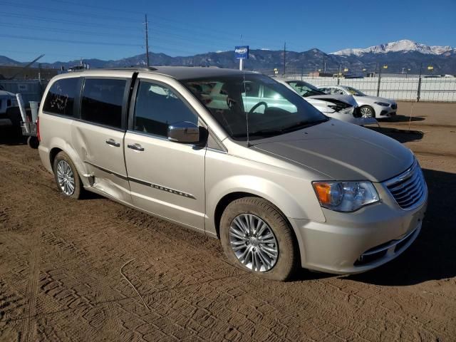 2015 Chrysler Town & Country Touring L