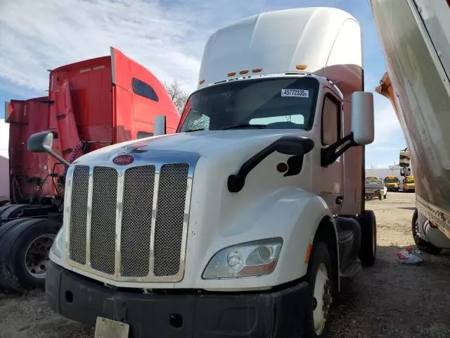 2016 Peterbilt 579