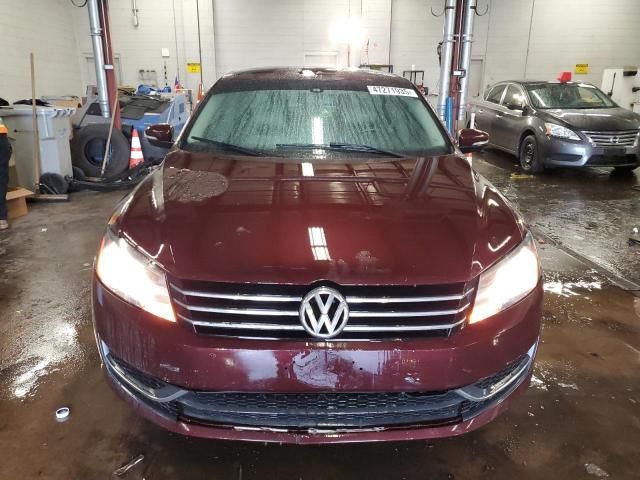 2013 Volkswagen Passat SE