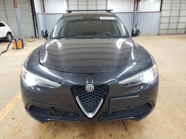 2018 Alfa Romeo Stelvio Sport