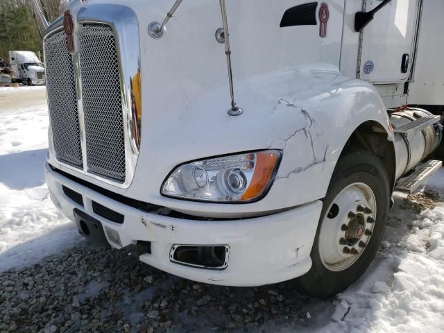 2013 Kenworth T660 Semi Truck