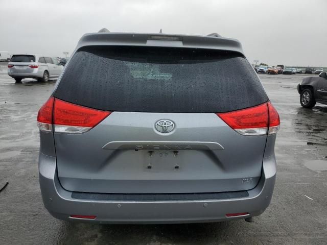 2012 Toyota Sienna XLE