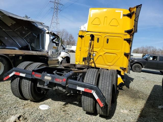 2024 Freightliner Cascadia 126