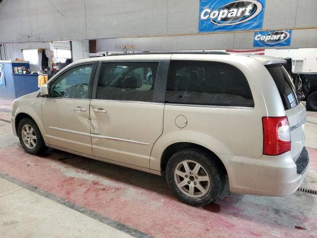 2013 Chrysler Town & Country Touring