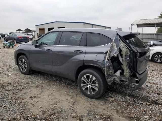 2023 Toyota Highlander Hybrid XLE