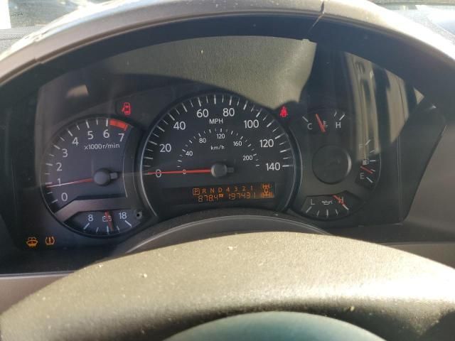 2004 Nissan Armada SE