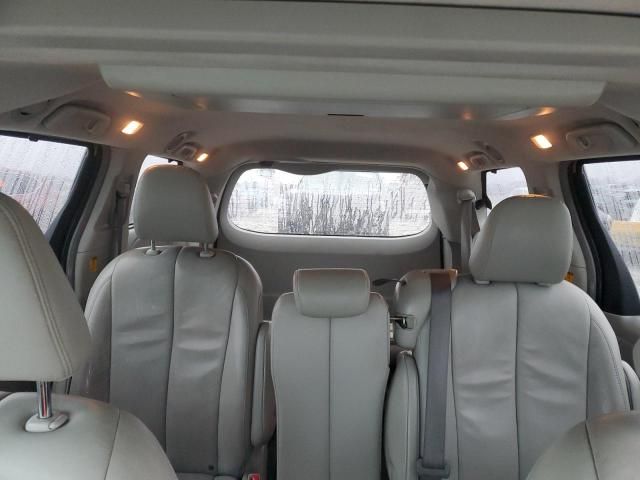 2013 Toyota Sienna XLE