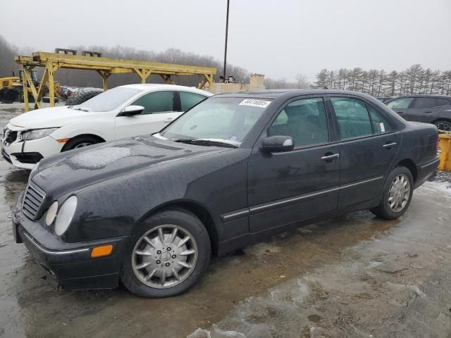 2001 Mercedes-Benz E 320