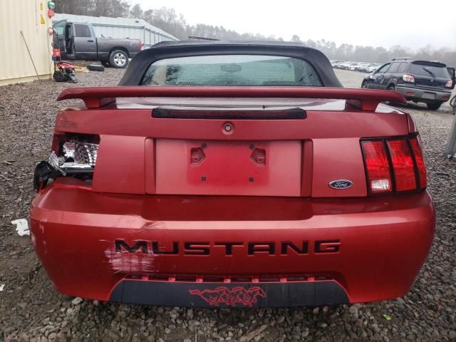 2000 Ford Mustang