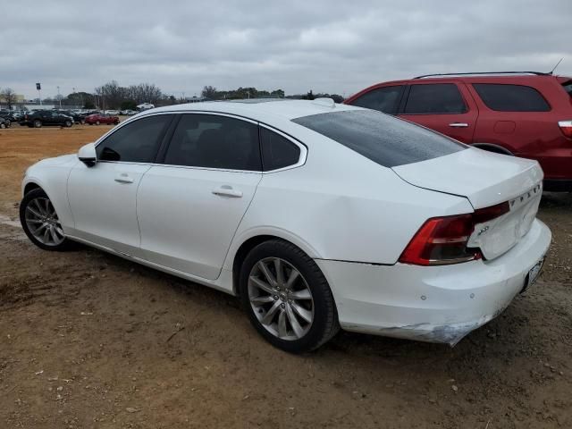 2018 Volvo S90 T6 Momentum