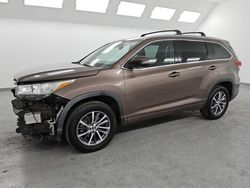 Salvage cars for sale at Van Nuys, CA auction: 2018 Toyota Highlander SE