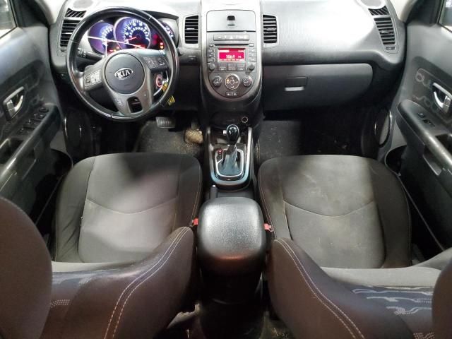 2013 KIA Soul +